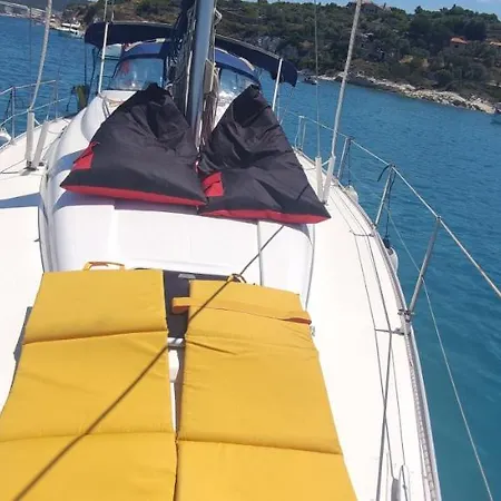 Blue Cruise With My Sailing Boat Botel *